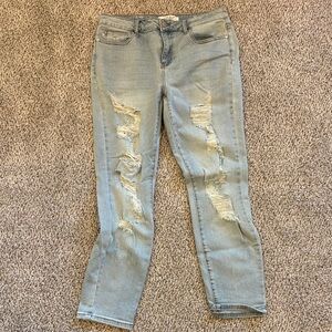 Judy Blue Stylish Distressed Light Blue Jeans